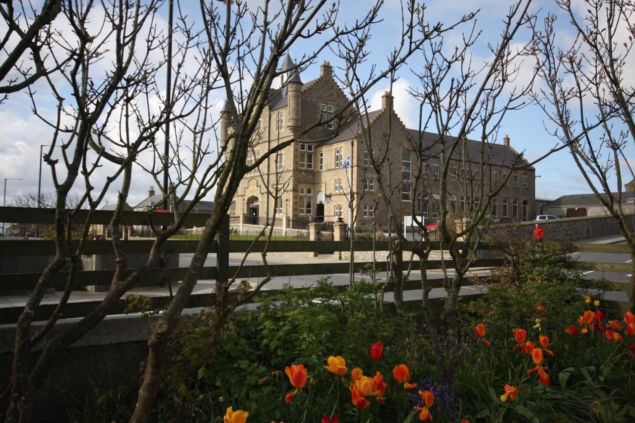 Islesburgh House Hostel Леруик Екстериор снимка